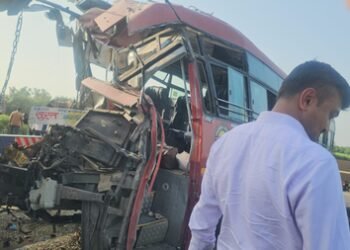 PM Modi announces ex-gratia relief for Surat bus crash victims