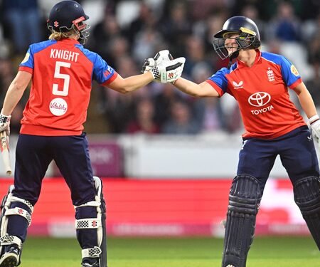 England beat India in third T20I to seal series 1-2 ahead of Women’s T20 WC