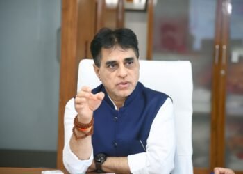 Gujarat govt reviews statewide expansion of cardiac care