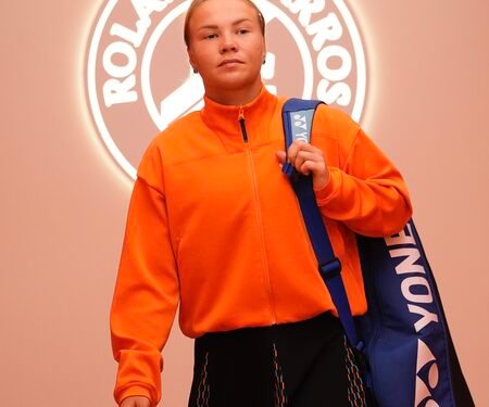 French Open: Kostyuk maintains ‘no-handshake’ stance against Russian players after SF against Andreeva