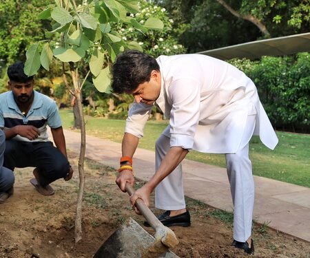 ‘Ek Ped Maa Ke Naam’ not just plantation drive but symbol of sensitivity to nature: Jyotiraditya Scindia