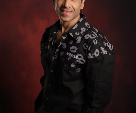 Tusshar Kapoor reveals his incentive of going on the set as a kid: Was excited to see the stars