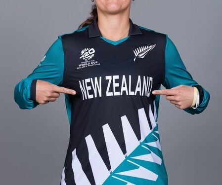 Melie Kerr becomes No.1 all-rounder; Harmanpreet returns to top 10 in ICC rankings