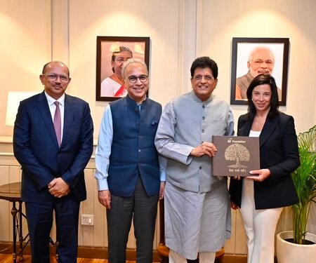 Piyush Goyal meets EY Global Chair, discusses investment avenues