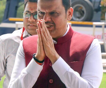 Maha CM congratulates PM Modi on historic 12-year term