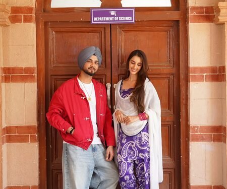Elvish Yadav on sporting turban for ‘Sadi Sun’: A completely different avatar for me