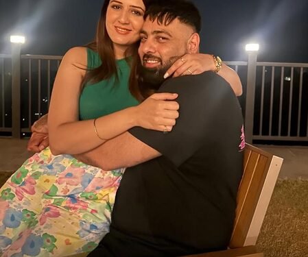 Badshah’s wife Isha Rikhi shares first official husband-wife pic after fans pressurise her for answers