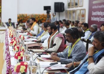 Hemant Soren raises Jharkhand’s pending issues at NITI Aayog meet