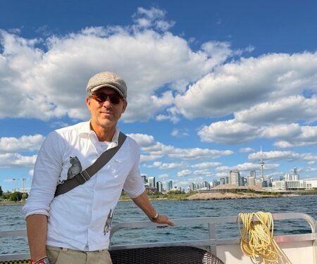Ryan Reynolds takes ‘planes, trains, automobiles’ for FIFA World Cup in Canada