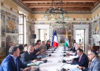 PM Modi holds ‘exceptionally productive’ talks with French President (Lead)