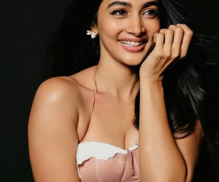 Pooja Hegde aces walking backwards on a treadmill in style