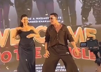 Akshara Singh on Akshay Kumar: The world admires his stardom, but what inspires me is his humility