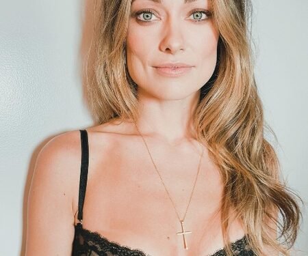Olivia Wilde heaps praise on ‘dreamboat’ co-star Hugh Laurie