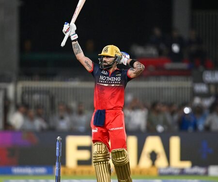 Kohli knows how to pace a chase right through the innings and finish it off: de Villiers