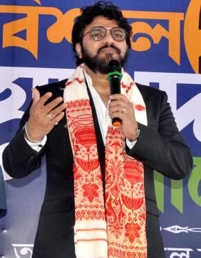 Babul Supriyo reaffirms support for Mamata amid Trinamool turmoil