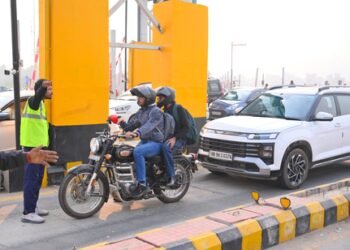 Over 77 lakh annual FASTag passes issued, register 63 crore transactions on National Highways