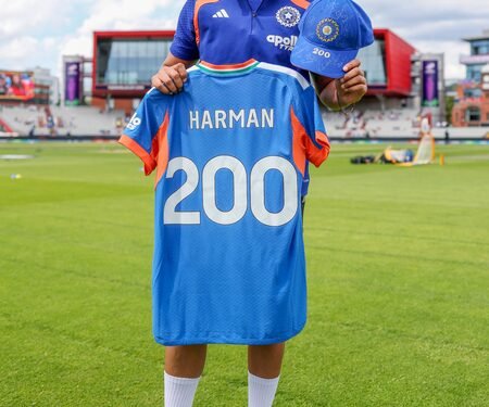 Ex-India pacer Niranjana backs Harmanpreet to remain T20I captain despite early WC exit