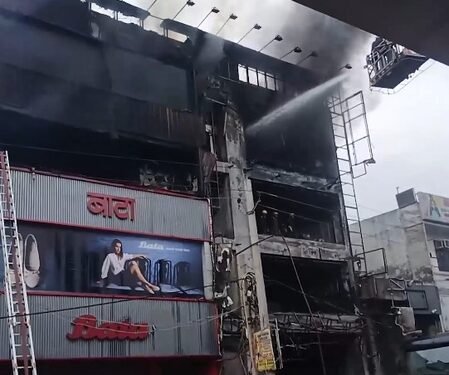 Massive fire engulfs electronics showroom in Delhi’s Uttam Nagar, no casualties reported