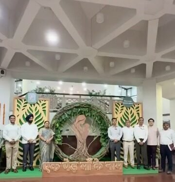 Delhi CM Rekha Gupta launches ‘Green Drive Portal’ under ‘Ek Ped Maa Ke Naam’ campaign