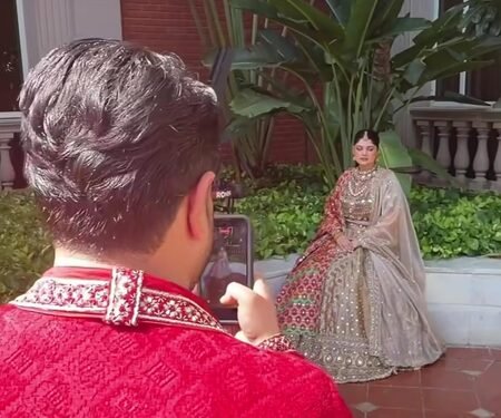 Anshula Kapoor calls fiance Rohan Thakkar her ‘favourite’ as he turns photographer at Mata Ki Chowki
