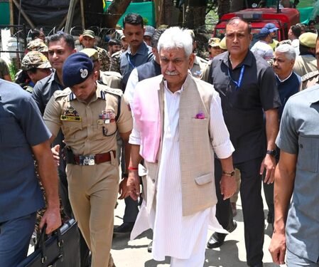 J&K L-G reviews Amarnath Yatra arrangements at Nunwan base camp