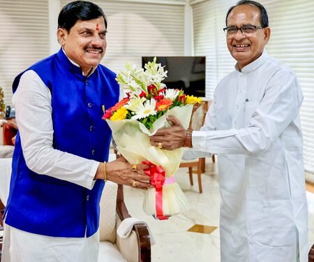 Shivraj meets MP CM Yadav; discusses development, Centre-State coordination