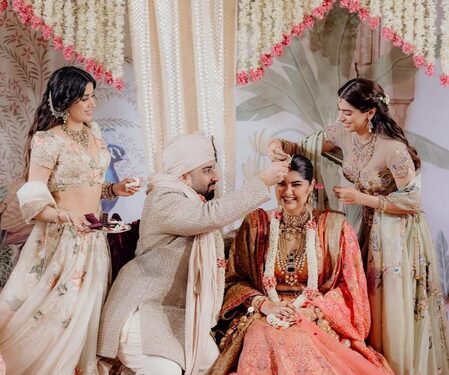 Khushi Kapoor fulfils bridesmaid duties, helps sister Anshula Kapoor during her ‘sindoor’ moment at wedding