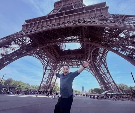 Kailash Kher shares how he is ‘not just celebrating his birthday but truly living it’ in Paris