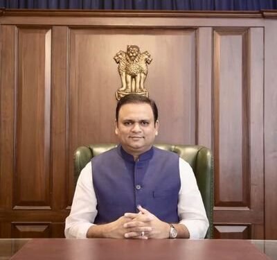 Speaker pulls up Maha govt over absenteeism during Assembly session