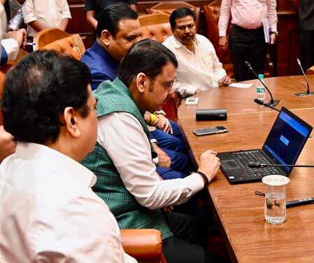 Maha CM inaugurates legislature’s digital dashboard for transparency