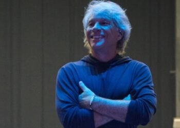 Jon Bon Jovi returns to stage for after 4 years