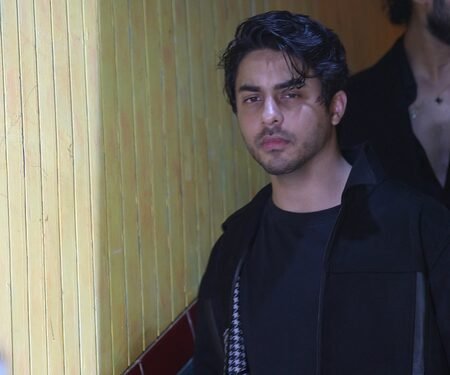 Aryan Khan steps out for friend Raghav Juyal’s birthday bash, actor escorts him out