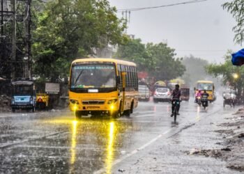 IMD issues heavy rain alert for 15 states; Himachal, J&K brace for intense monsoon spell
