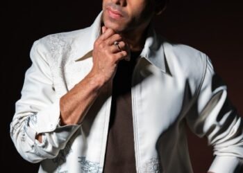 Tusshar Kapoor reveals why he did not make his debut with sister Ektaa Kapoor