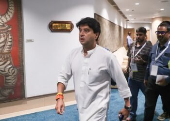MP: Scindia inaugurates two power substations in Ashoknagar