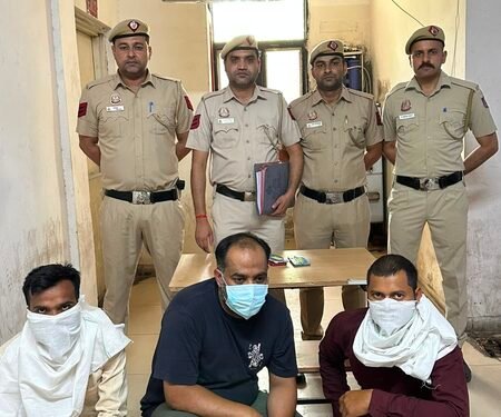 Delhi Cyber Police bust mule bank account racket, arrest four in courier scam case