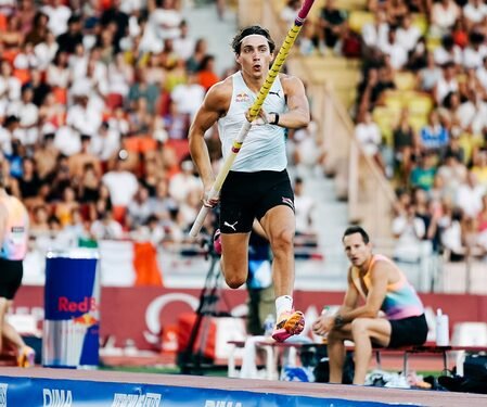Duplantis wins Budapest pole vault, misses world record bid