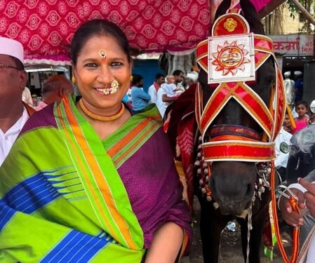 ‘Laapataa Ladies’ fame Chhaya Kadam walks barefoot for 20 km during Maharashtra’s ‘Wari’ pilgrimage