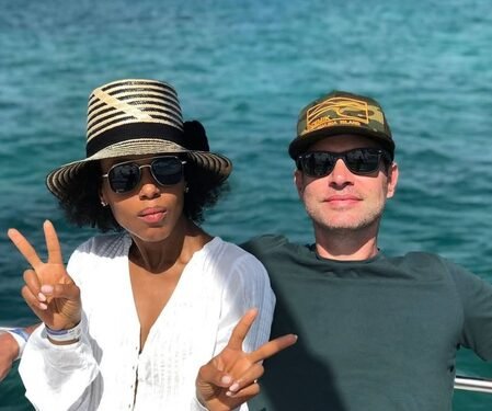 Kerry Washington pens b’day note for Scott Foley: Another trip around the sun, while standing in the sun