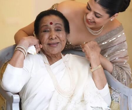 Zanai Bhosle says late grandmother Asha Bhosle ‘comes in dreams’, requests her to ‘be happy up there’