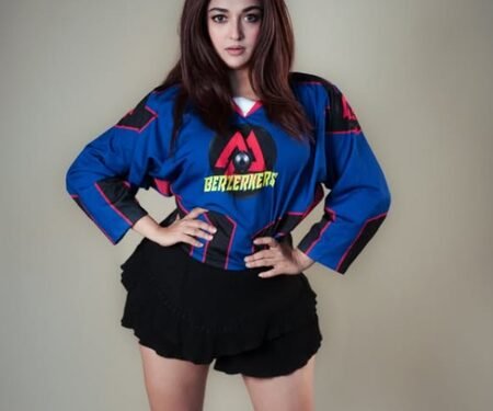 Monali Thakur urges government to initiate dialogue with Sonam Wangchuk, says ‘Democracy is strengthened through conversation’