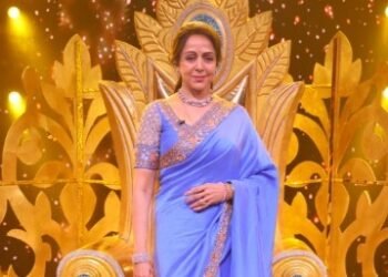Hema Malini recalls Rekha being a mischievous little girl during dance classes, says they’re like sisters today