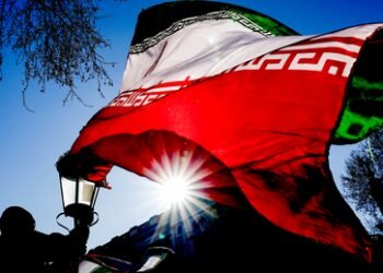 Iran warns of ‘offensive and destructive’ phase if US war continues