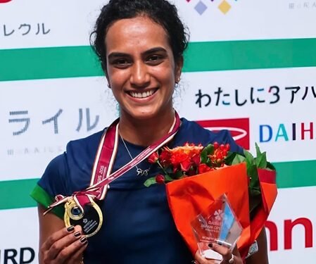 Guvs, CMs of Telugu states congratulate Sindhu on winning Japan Open