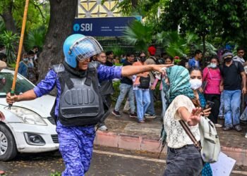 Female student injured during Jantar Mantar protest conscious, responding to commands: RML Hospital