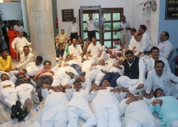 Delhi Police action during NEET stir reaches MP Assembly as Cong, BJP hold rival protests