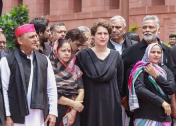 ‘Will continue agitation if govt doesn’t accept adjournment motion’: Oppn on paper leak protest