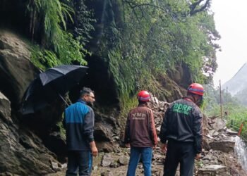 Heavy rainfall alert issued in Uttarakhand; Kedarnath pedestrian route disrupted