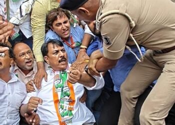 Gujarat Cong chief among 100 detained during NEET protest in Ahmedabad