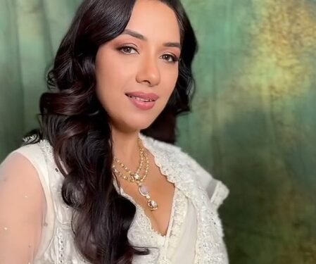 Rupali Ganguly asks students to protest peacefully: Demand for justice over paper leaks is valid